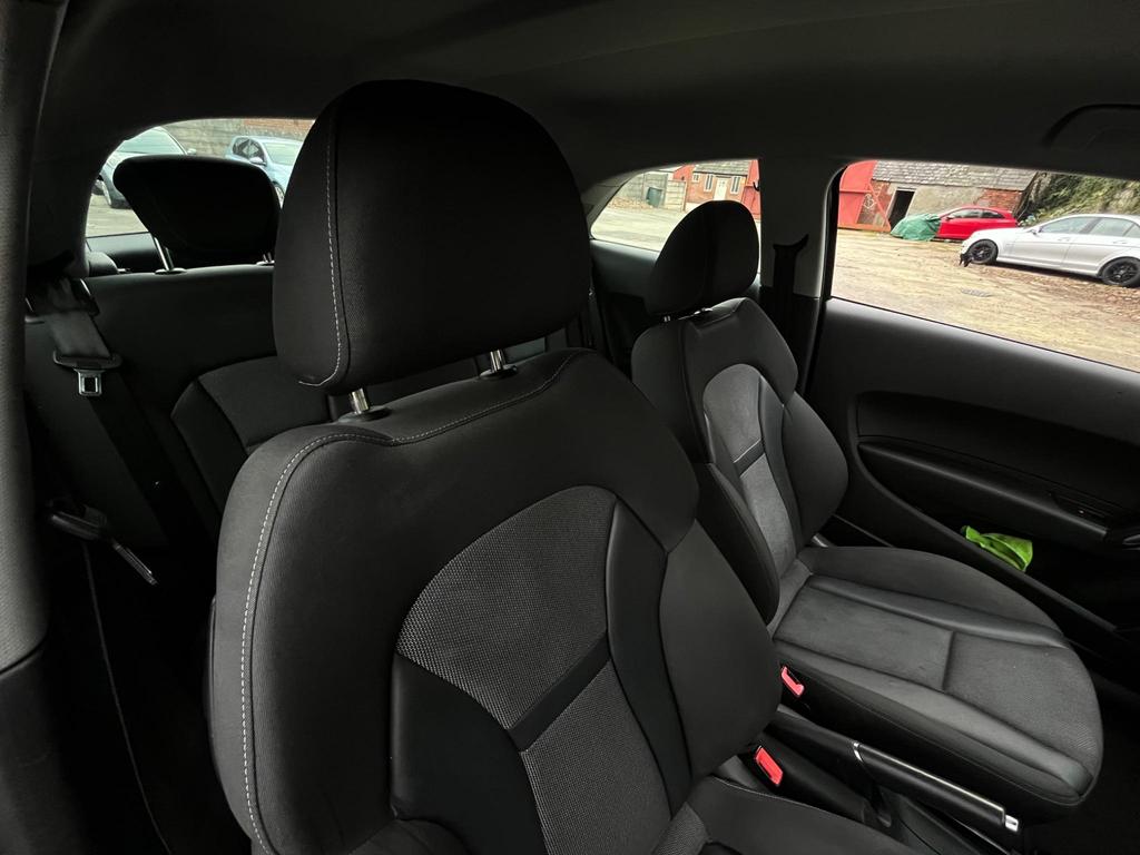 AUDI A1 1.6 TDI SPORT