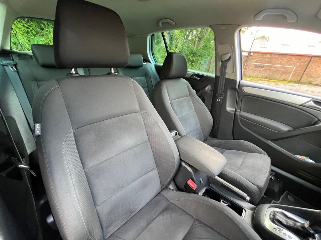 VOLKSWAGEN GOLF 2.0 TDI GT DSG