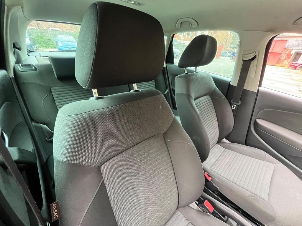 VOLKSWAGEN POLO 1.2 MODA