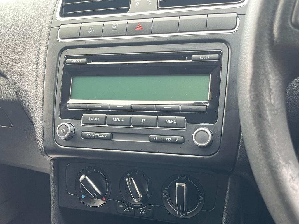 VOLKSWAGEN POLO 1.2 MODA