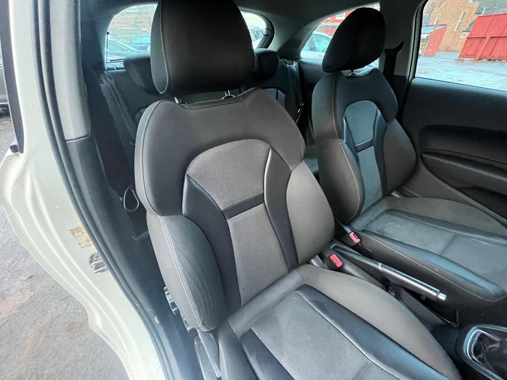 AUDI A1 1.6