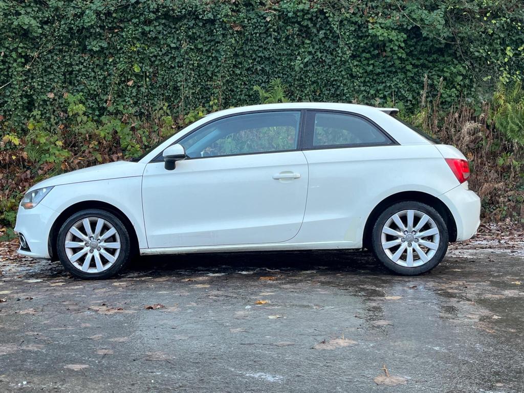 AUDI A1 1.6