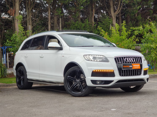 AUDI Q7 S-LINE