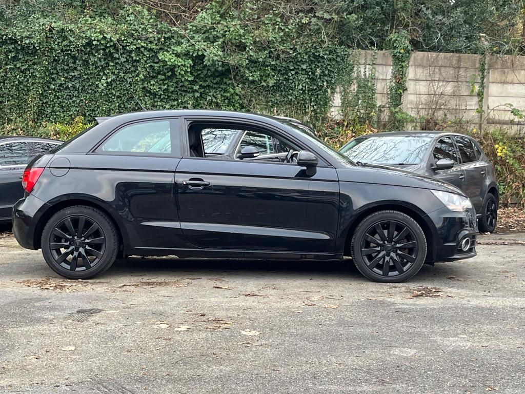 AUDI A1 1.6 TDI SPORT
