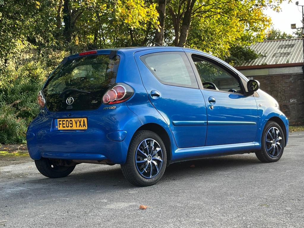 TOYOTA AYGO 1.0 VVT-I BLUE